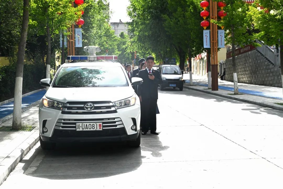 从“沙漠疯子”到“老赖”，上市公司“惊雷”牵出内蒙古前首富王文彪左右手资本局