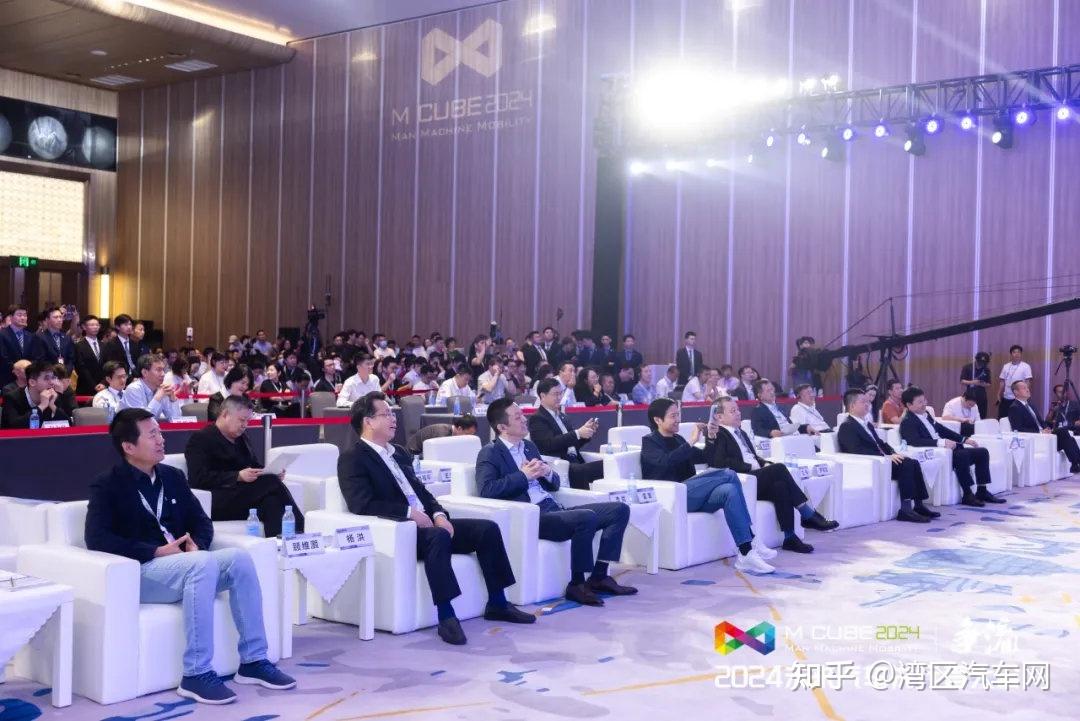 人保财险政银保 ,拥有“如意行”驾乘险，出行更顺畅！_2024年城市道路行业发展环境及未来市场趋势分析