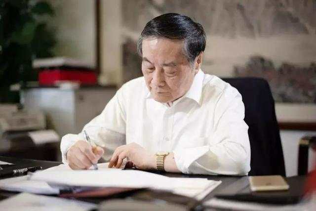 宗馥莉职代会上与员工“谈薪”：骨干分红将基于绩效而非资历