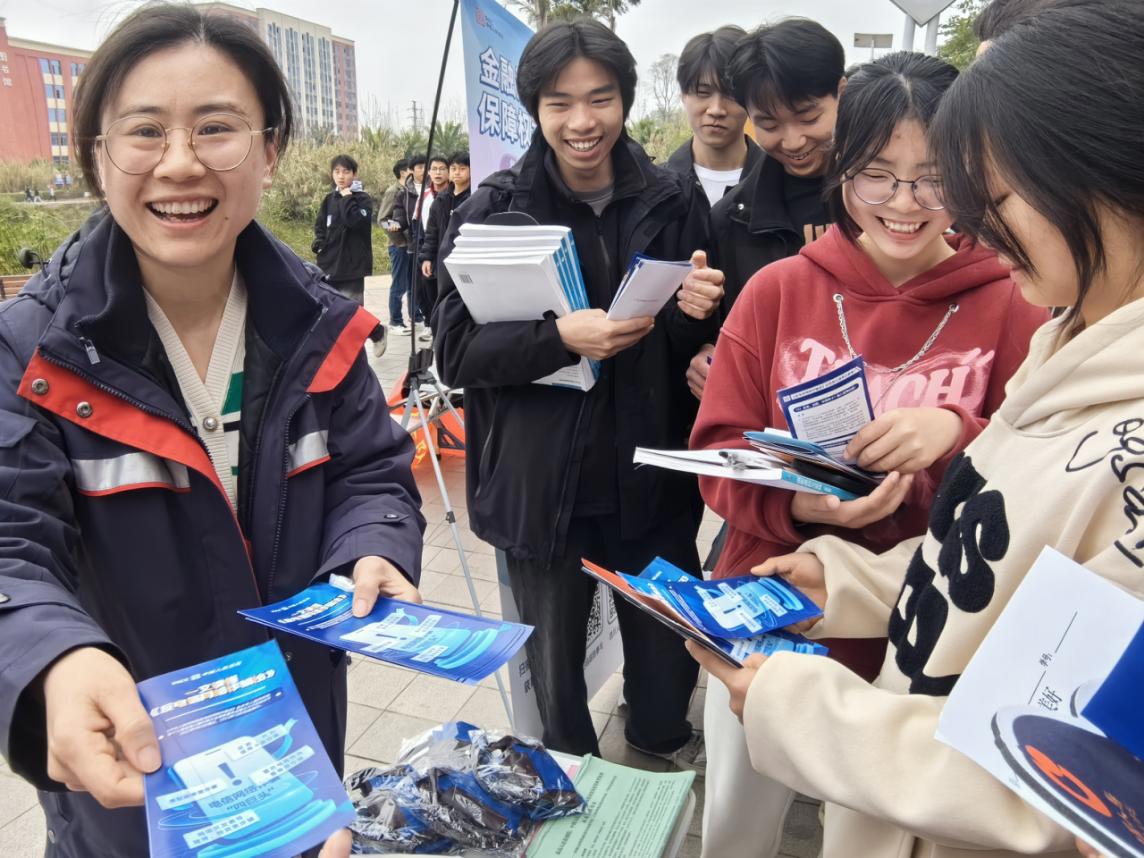 2024自动门行业市场供需格局及企业竞争格局分析_人保服务 ,人保服务
