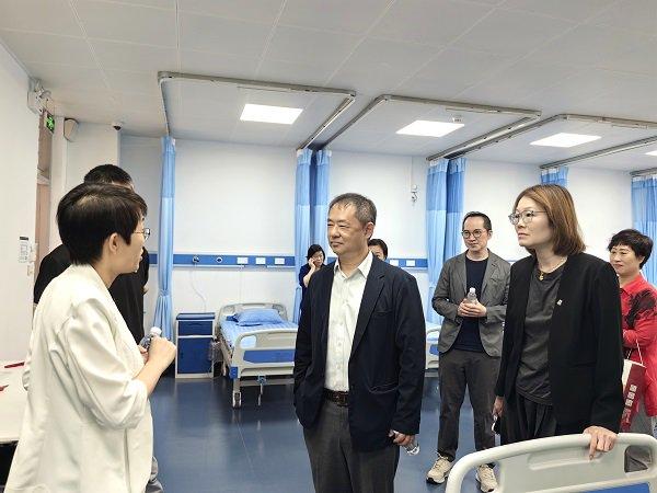 邓中华：深港需携手拓宽产业链合作空间