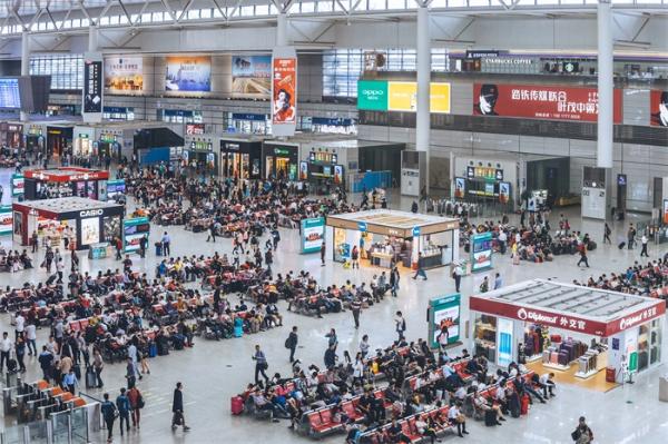 大年初一中国逾2亿人次出行