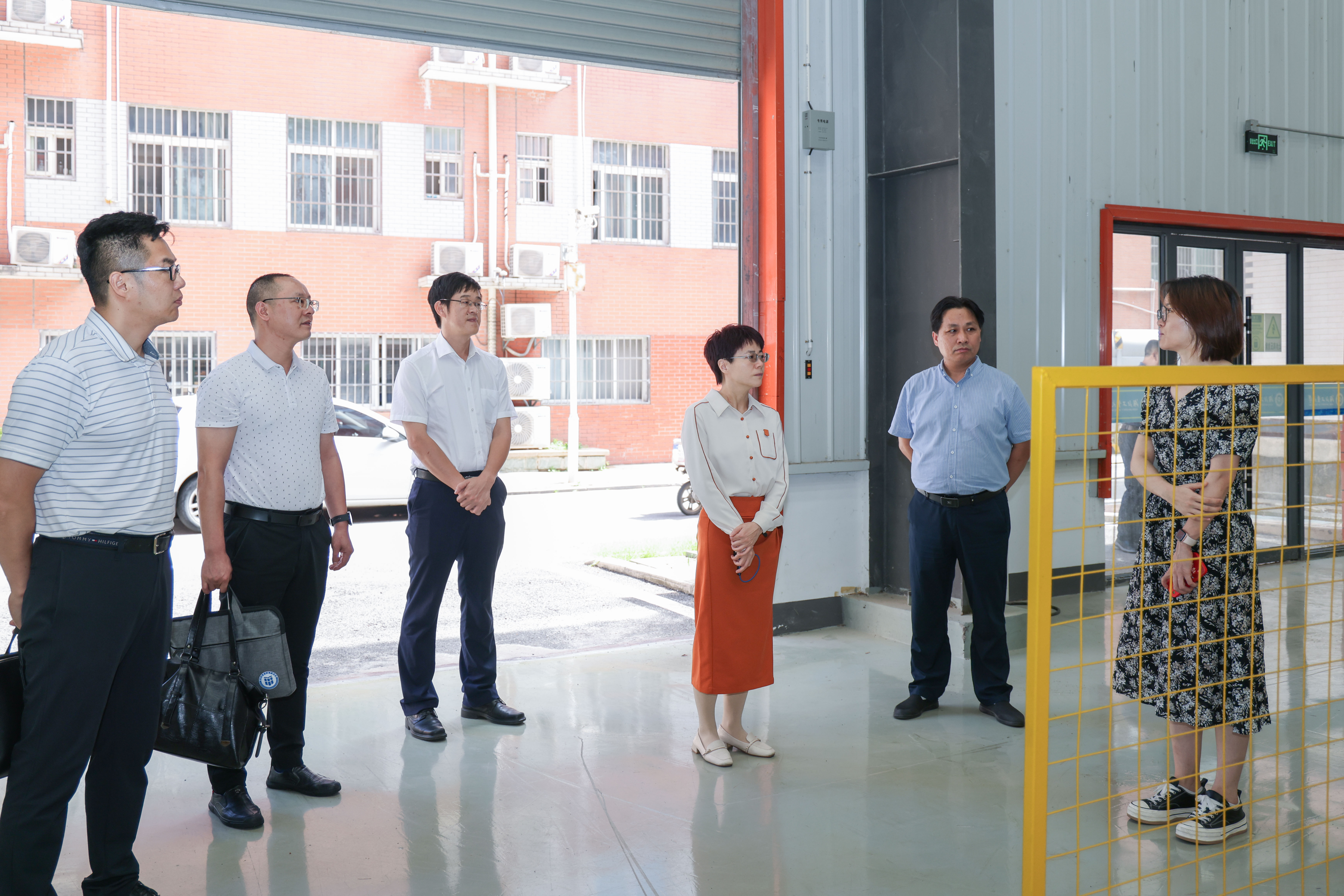 中办、国办：加快国有企业转制科研院所改革，按规定开展职务科技成果赋权改革试点