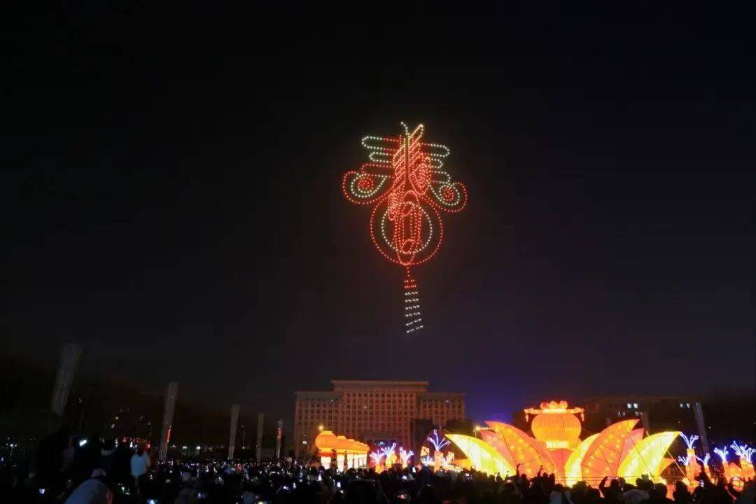 千机闪耀成都夜空，共鉴携程Envision.2025全球合作伙伴欢迎盛典