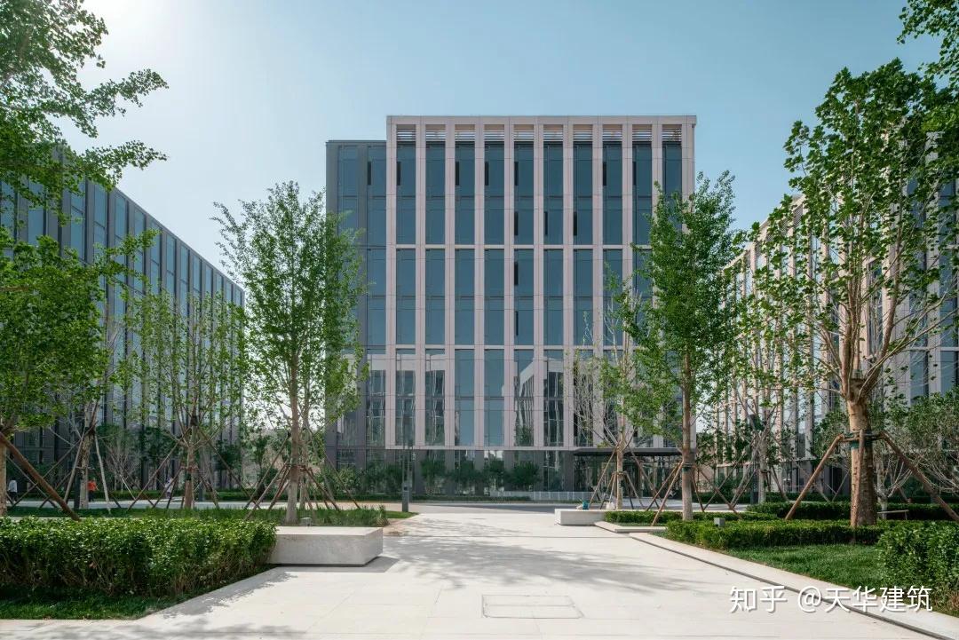 软通动力:京津冀信创小镇是北京市推进城市副中心由有序拉开城市框架向提升城市功能和经济内生动力转变的重点项目