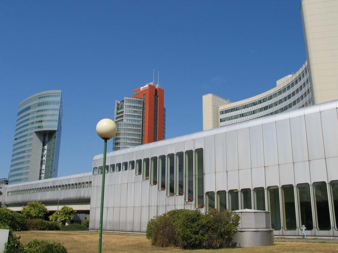 中国月壤样品首次走进维也纳联合国总部