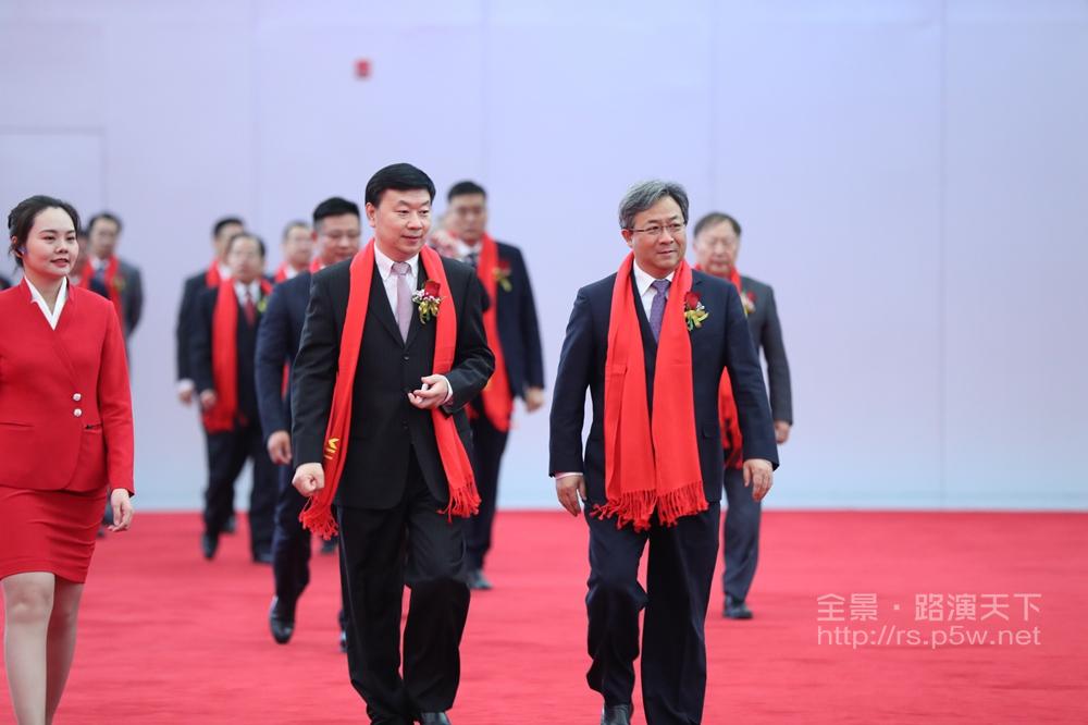 斯迪克：目前公司的 OCA 产品在三星供应链的相关合作尚处于样品测试评估阶段，暂未形成批量供货