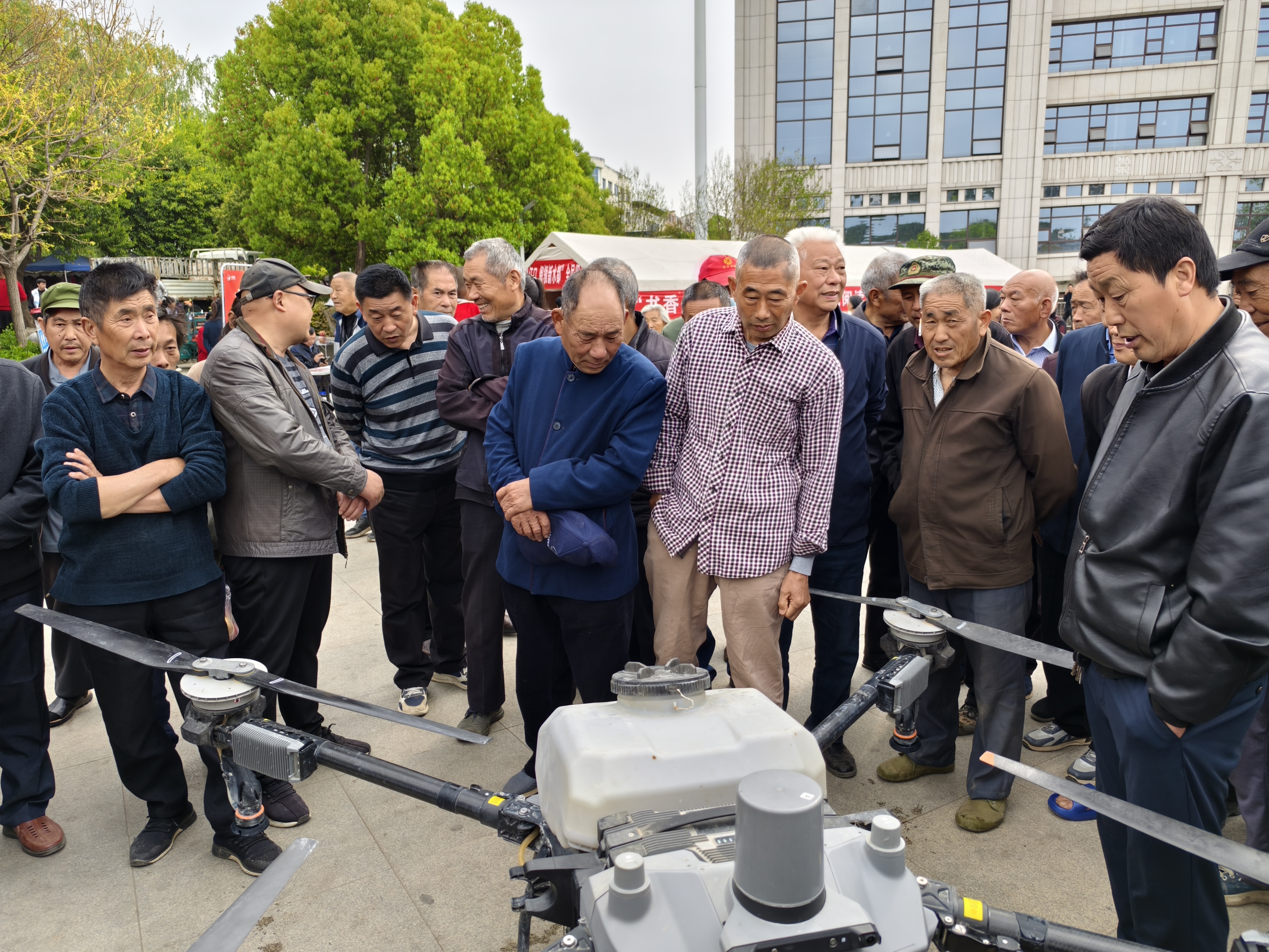 2025年全国文化科技卫生“三下乡”集中示范活动举行