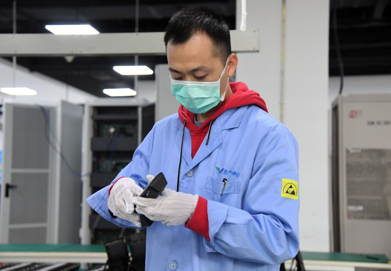 昌红科技：公司生产经营活动正常有序