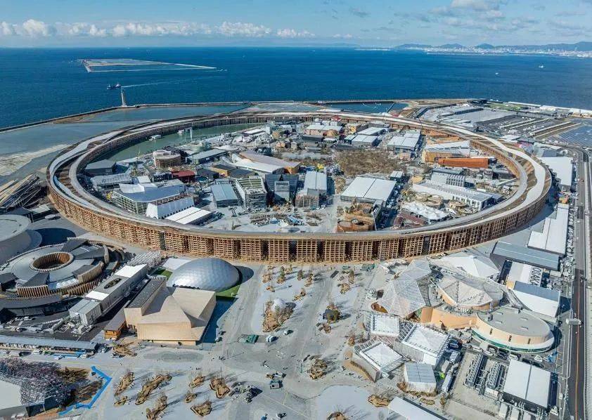 海信100英寸大屏亮相大阪世博会中国馆