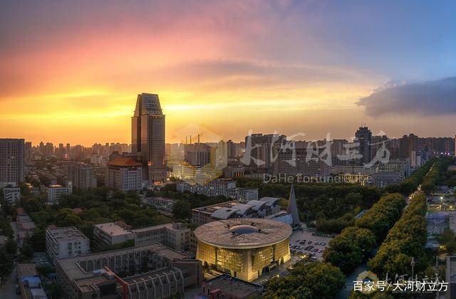 深圳核心区地标皇庭广场将被拍卖！记者实探→