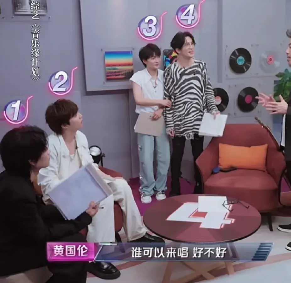 街头潮牌“退烧”，谁在转型谁又在掉队