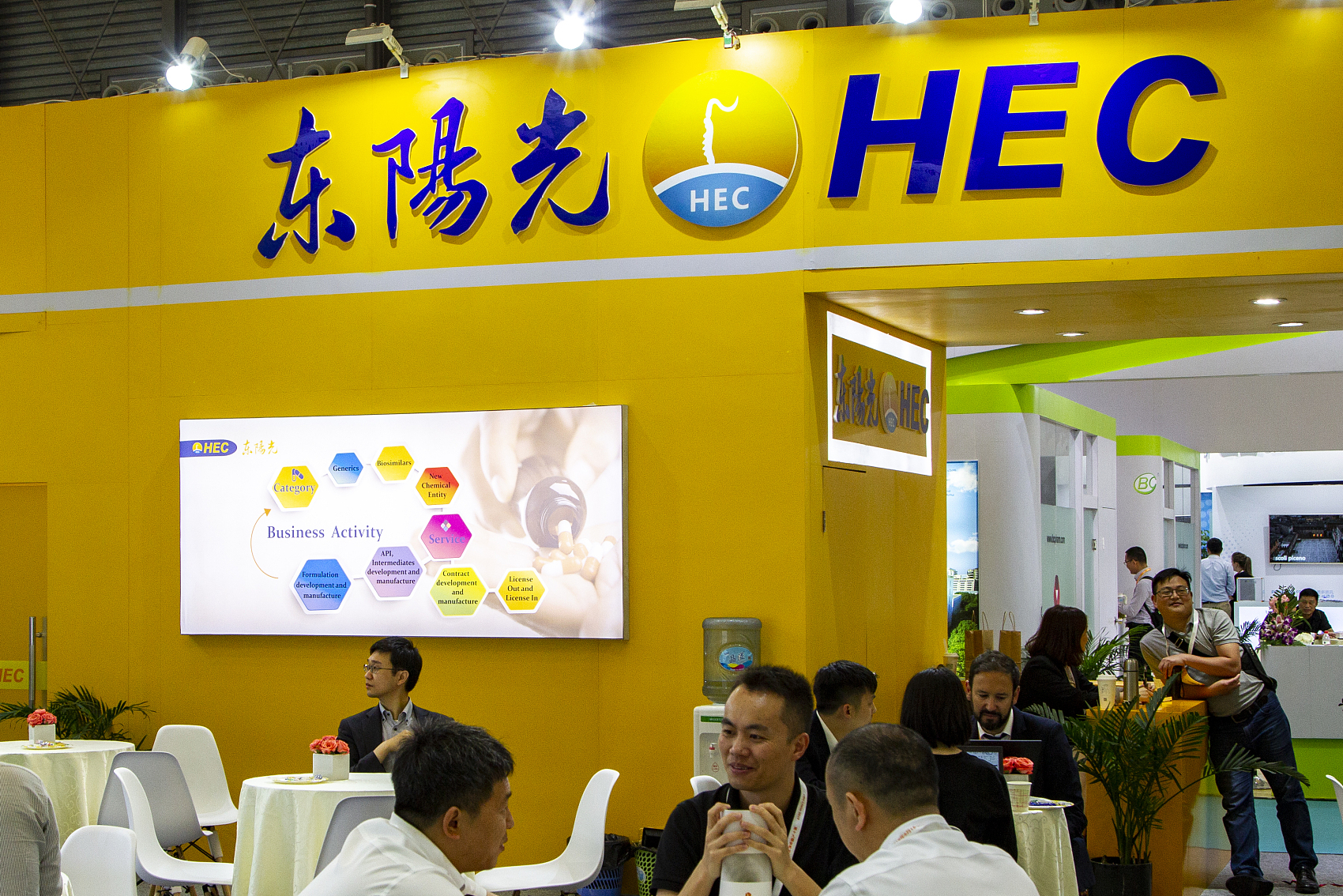 天元宠物6.88亿并购背后：近两年业绩持续下滑，货币资金不足以覆盖现金支付部分