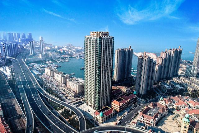 长实集团上半年净利润下滑26% 李泽钜掌舵长和系以来首次缺席业绩发布会