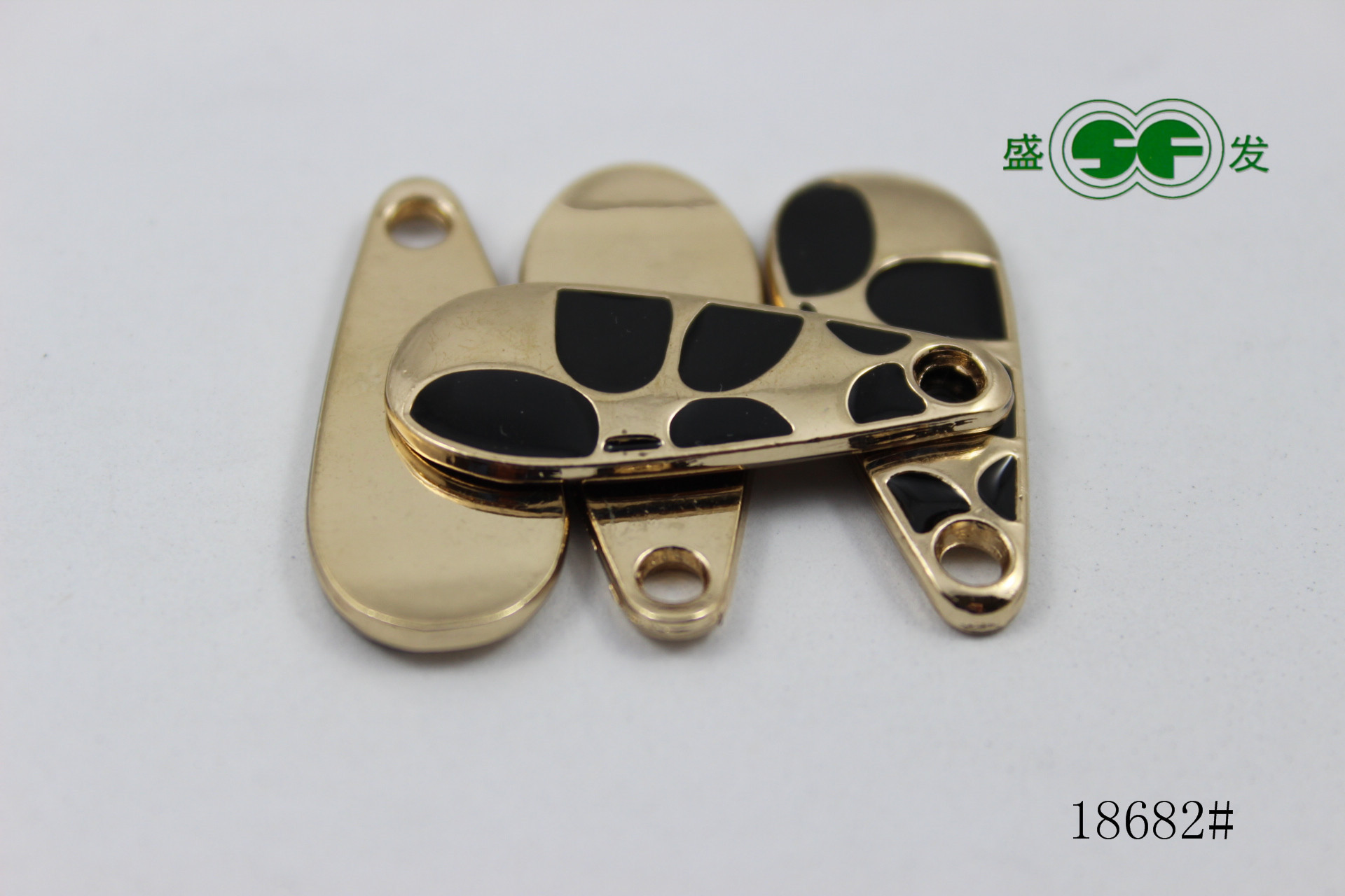 伟星股份获得实用新型专利授权：“一种拉片、拉链及服装”