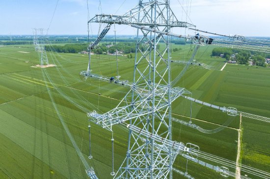 特高压建设全面提速，产业链迎来黄金发展期