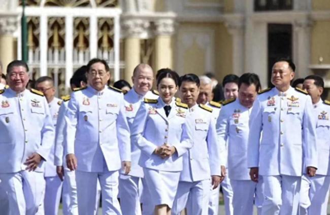 泰国内阁任命普坦任代理总理！佩通坦此前被解除总理职务，谁可能是新总理？泰国政局向何处去？