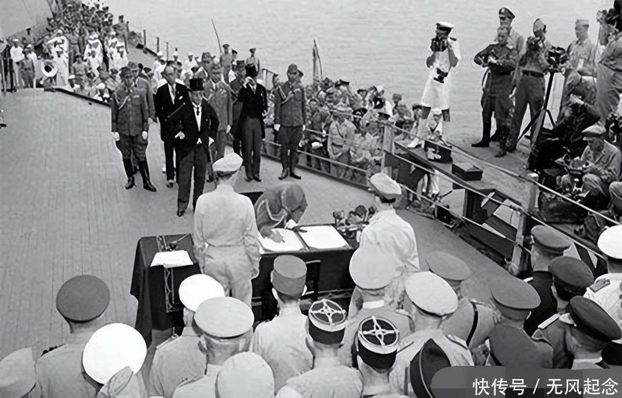 河北小学生观看纪念中国人民抗日战争暨世界反法西斯战争胜利80周年大会直播