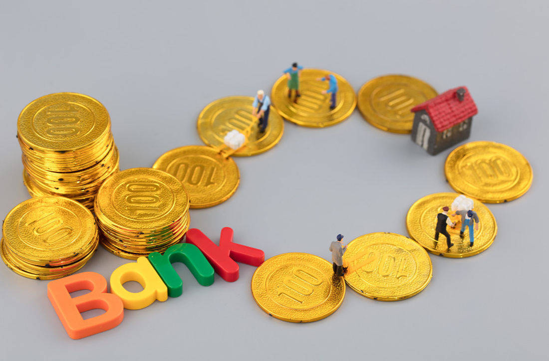 成都银行2025上半年财报：盈利后劲不足，中间业务下滑超4成，资产质量与资本充足率双承压