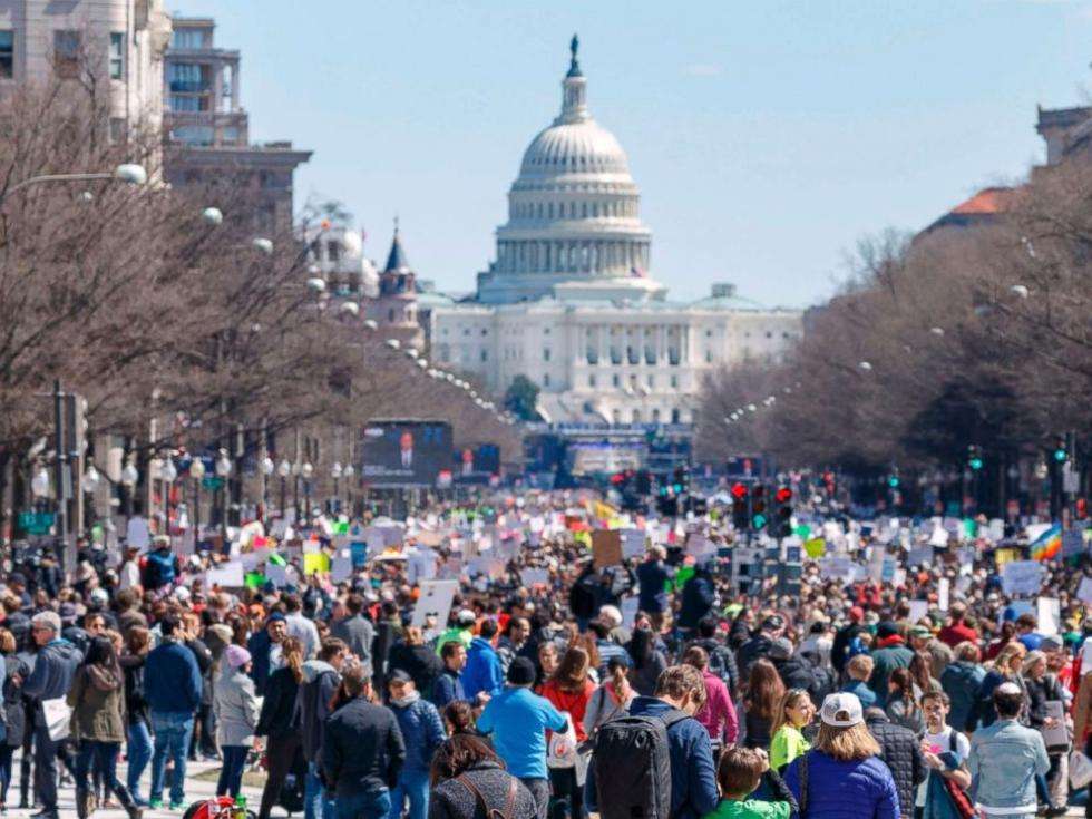 韩国派包机“捞人”，美国：继续抓！白宫强硬表态
