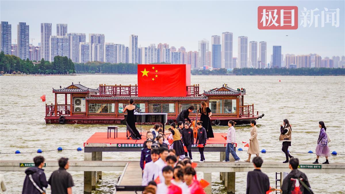 中秋国庆出游意愿增三成！“串游”趋势明显，“晚去晚回”更省钱