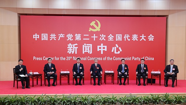 韦韬补选为第十四届全国人民代表大会代表