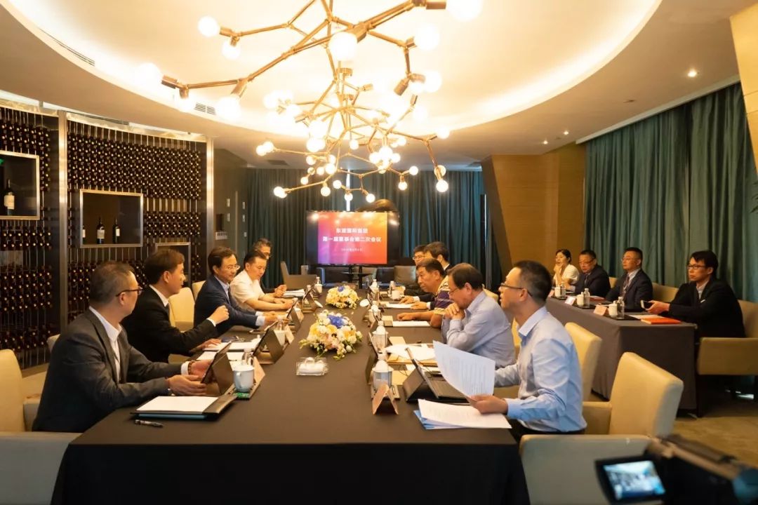 佛塑科技:9月26日召开董事会会议