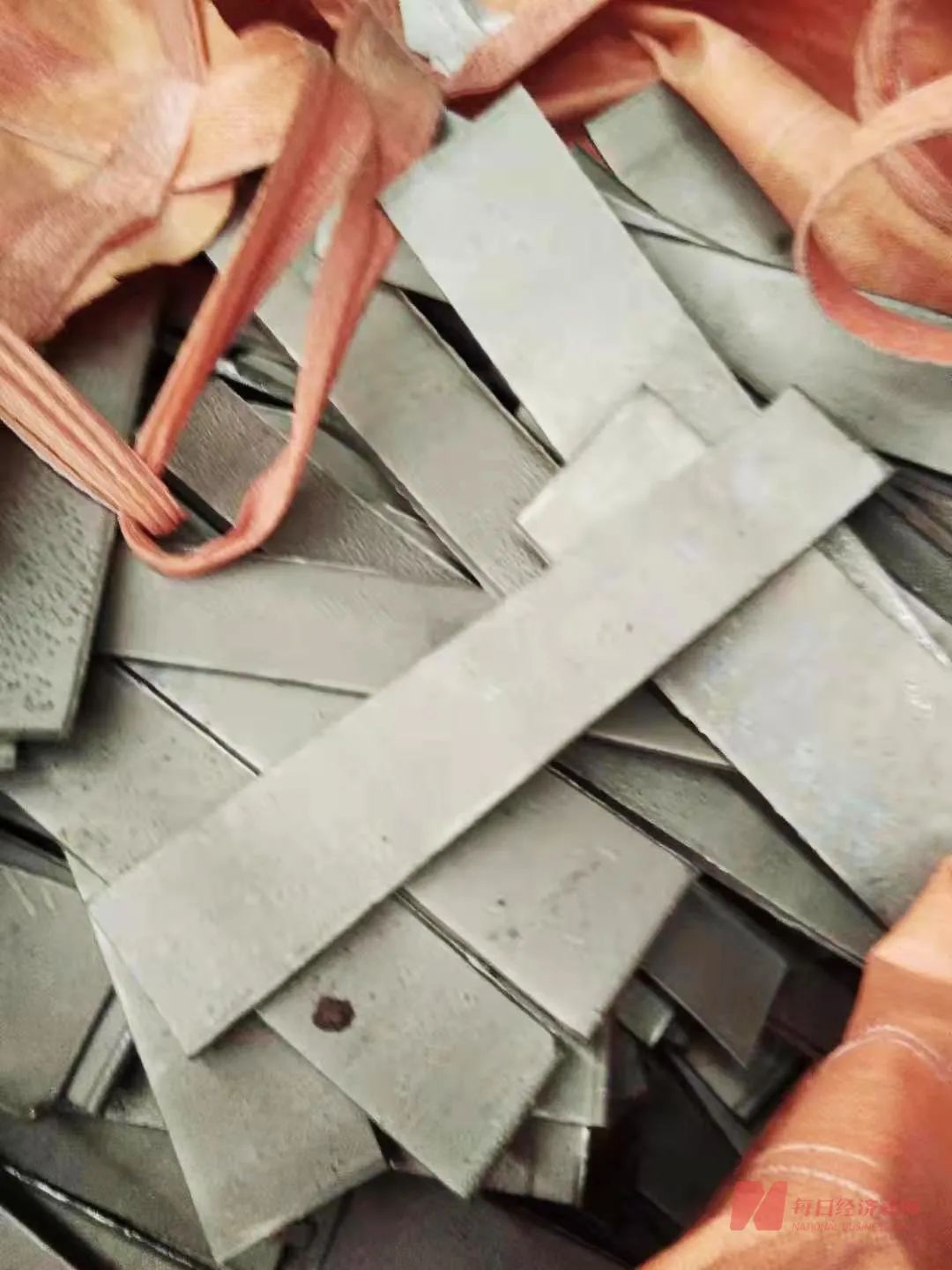 格林美获得实用新型专利授权：“一种红土镍矿浸出液电化学反应装置”