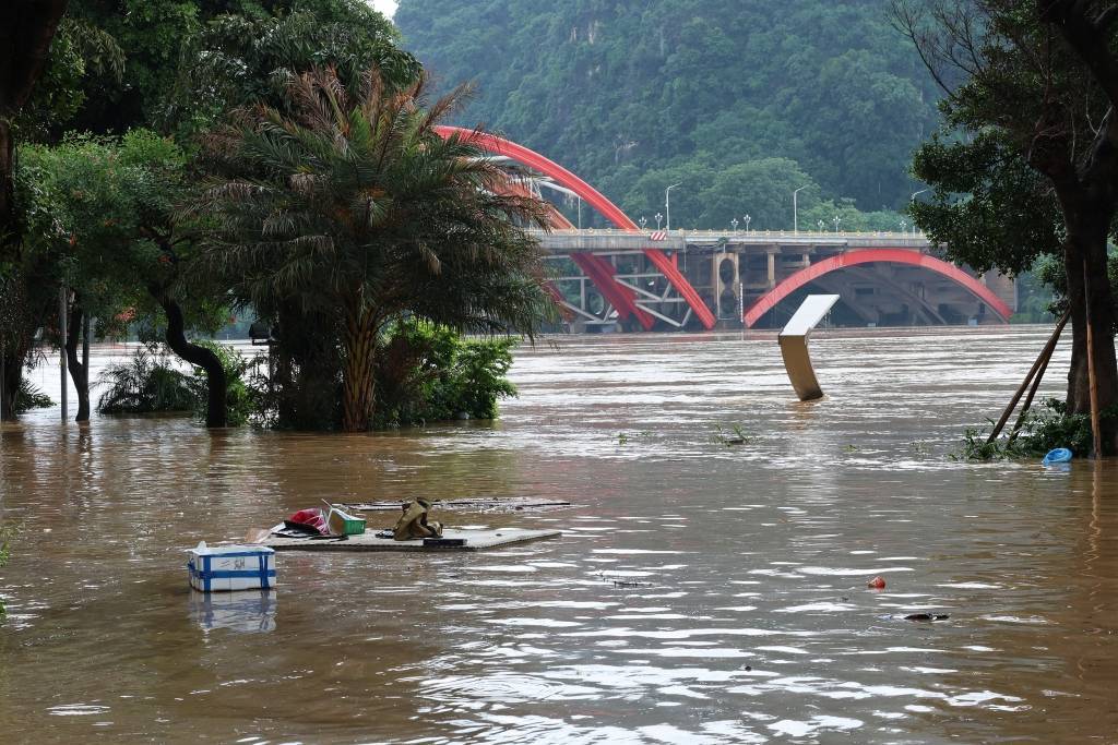 广西仍有8条河流超警 郁江水位持续上涨