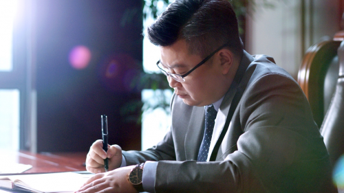 南矿集团董事刘敏减持12.6万股，减持金额204.62万元