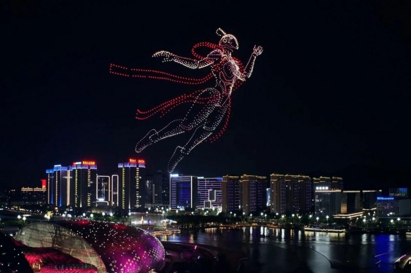 千机科技以无人机赋能经典IP,助力上海国际光影节打造“吴淞口空中剧场”