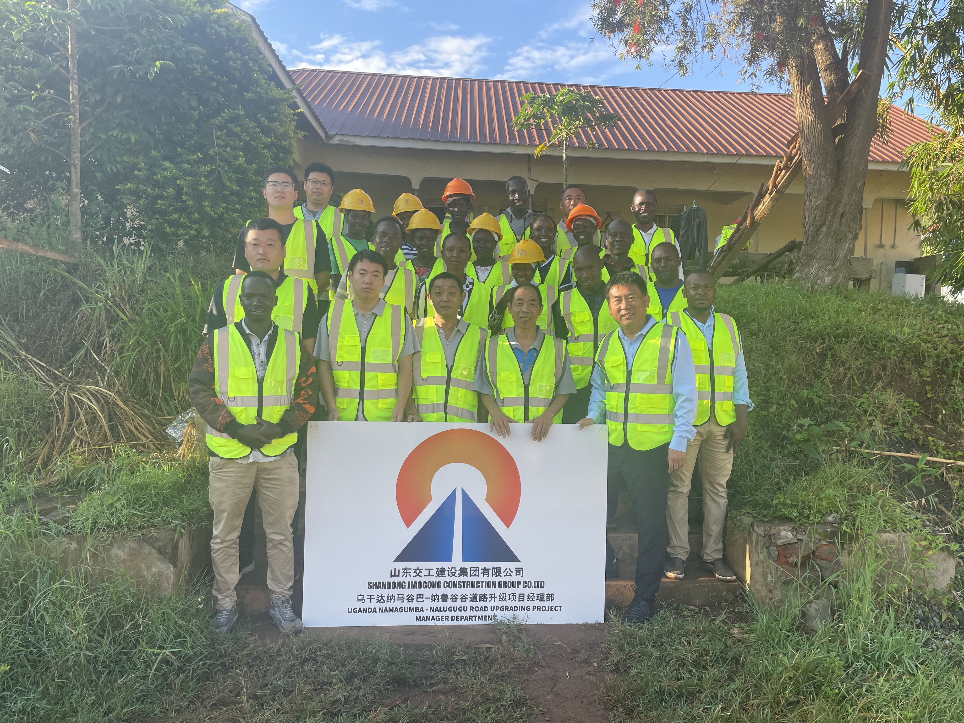 新疆交建:王勇辞去公司副总经理职