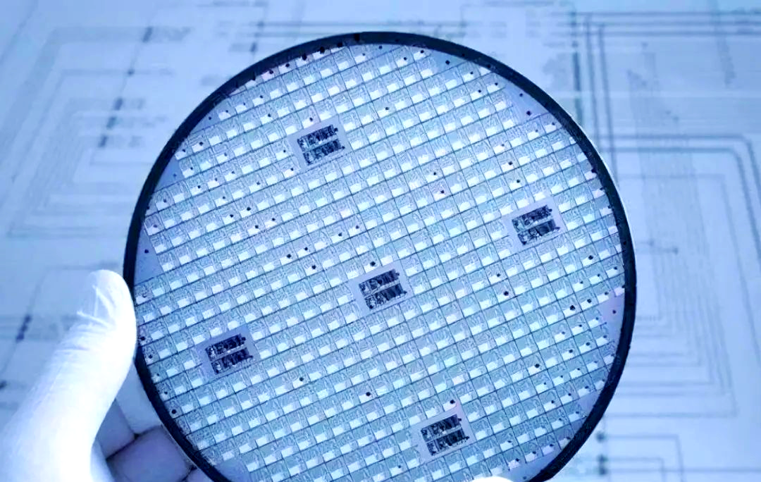 光刻胶新突破,资金加仓概念股出炉