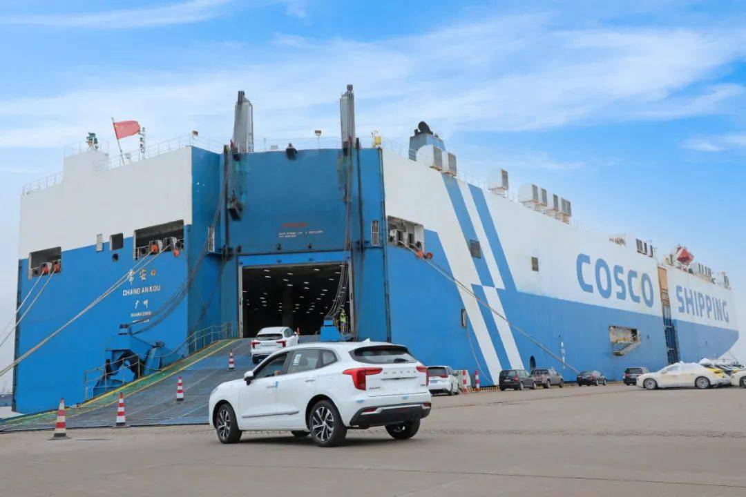 中远海特获得发明专利授权:“一种基于多模块运输的双船浮托方案设计方法”