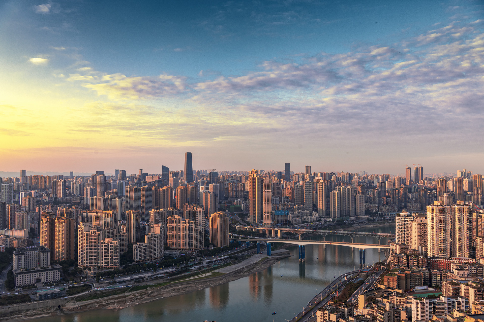 人保服务 ,拥有“如意行”驾乘险,出行更顺畅!_大众旅游行业“十五五”蓝图:政策引领、市场重构与投资机遇