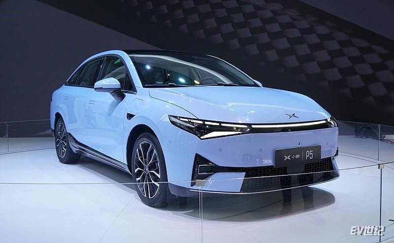 小鹏汽车:预期第四季度总收入215亿元至230亿元 同比增长33.5%至42.8%