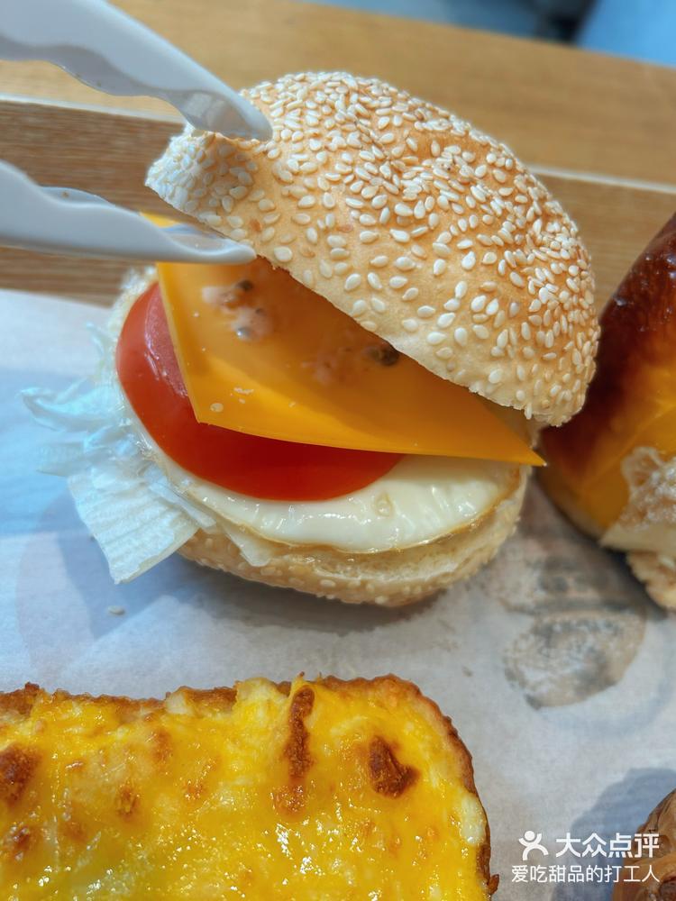 爱乐达：11月19日高管刘晓芬减持股份合计8000股