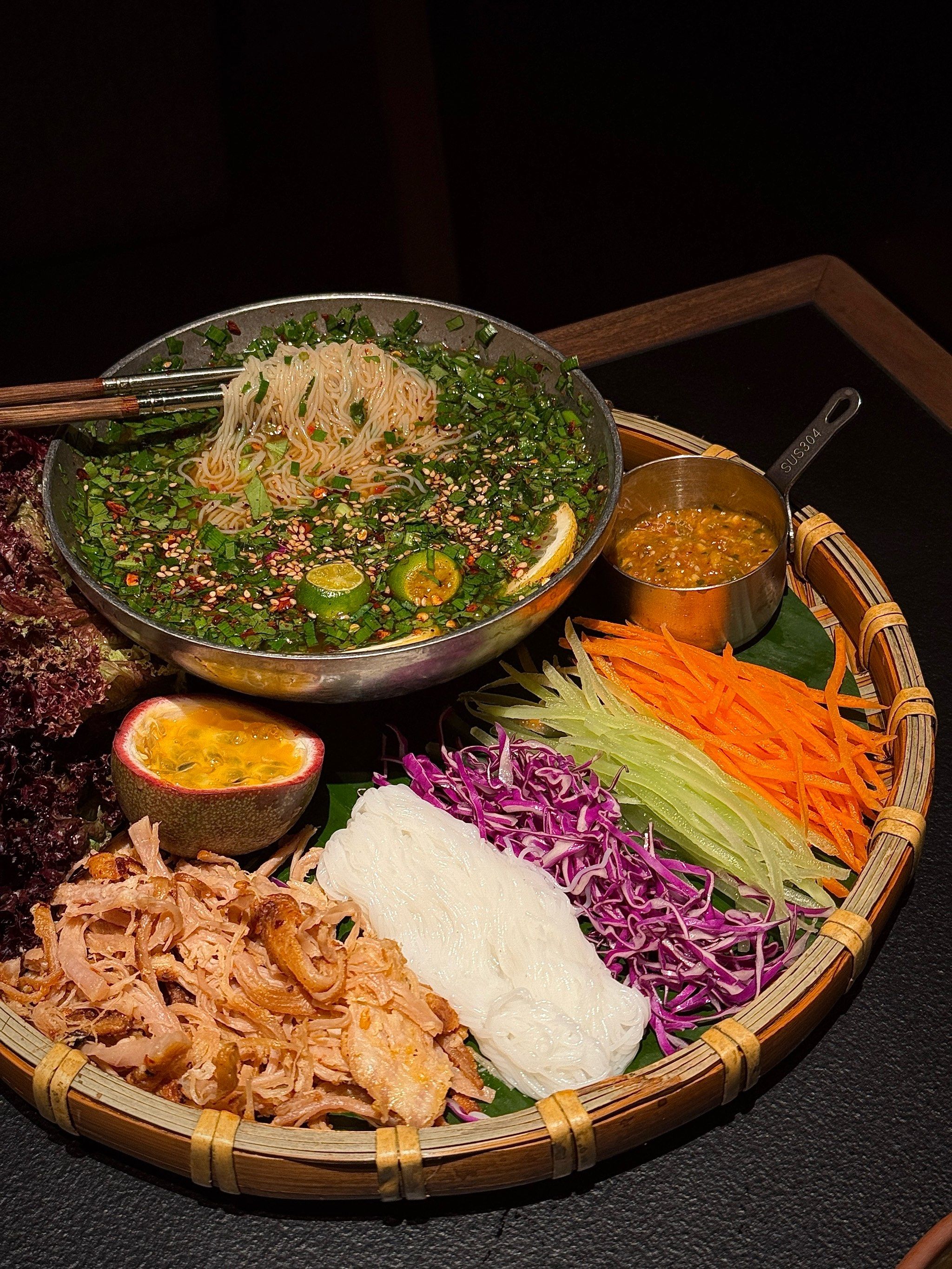 8元米线卖48元，云贵川bistro为何让年轻人上头?