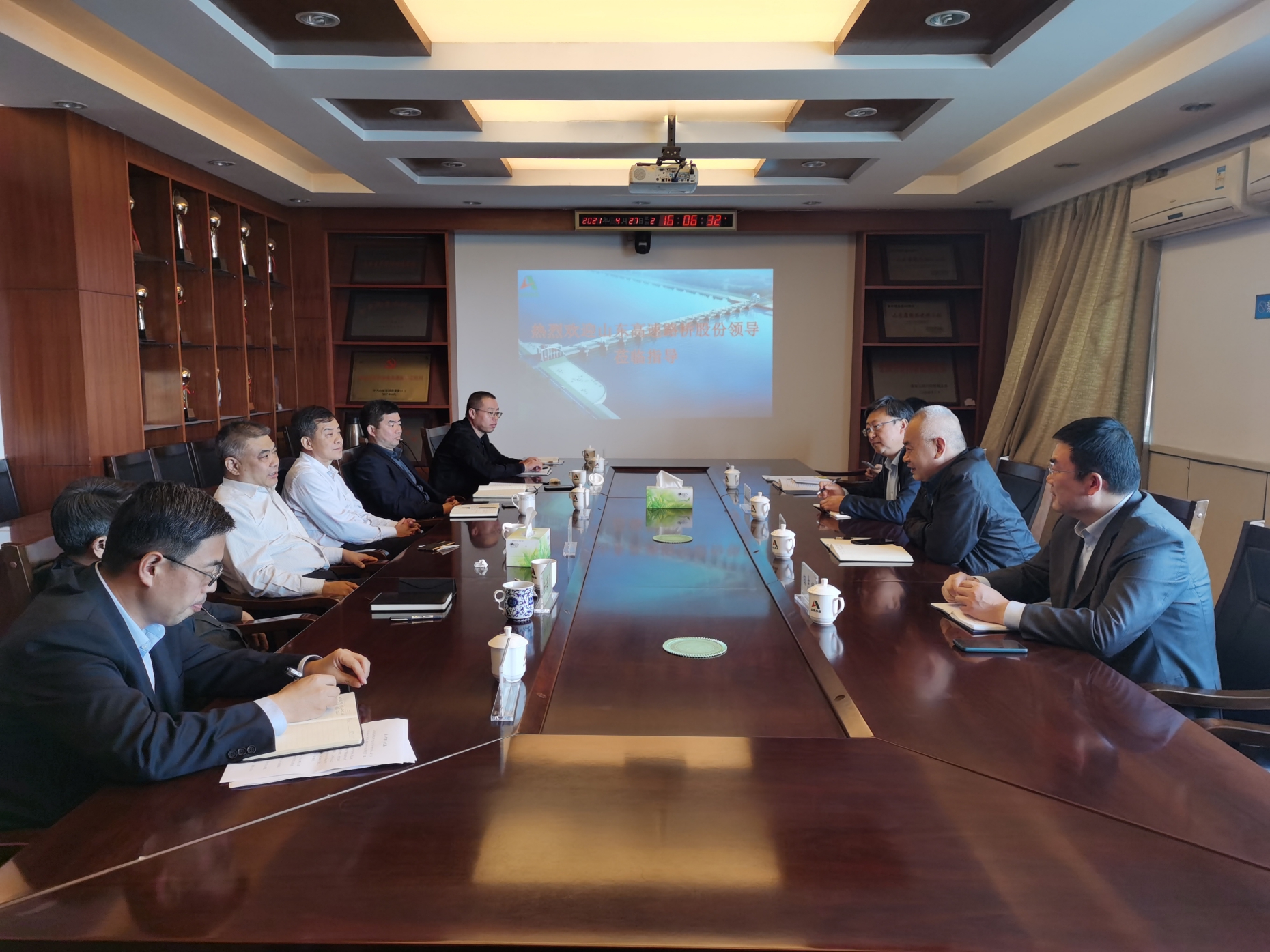 山东路桥：拟参与沂源至邹城高速投标