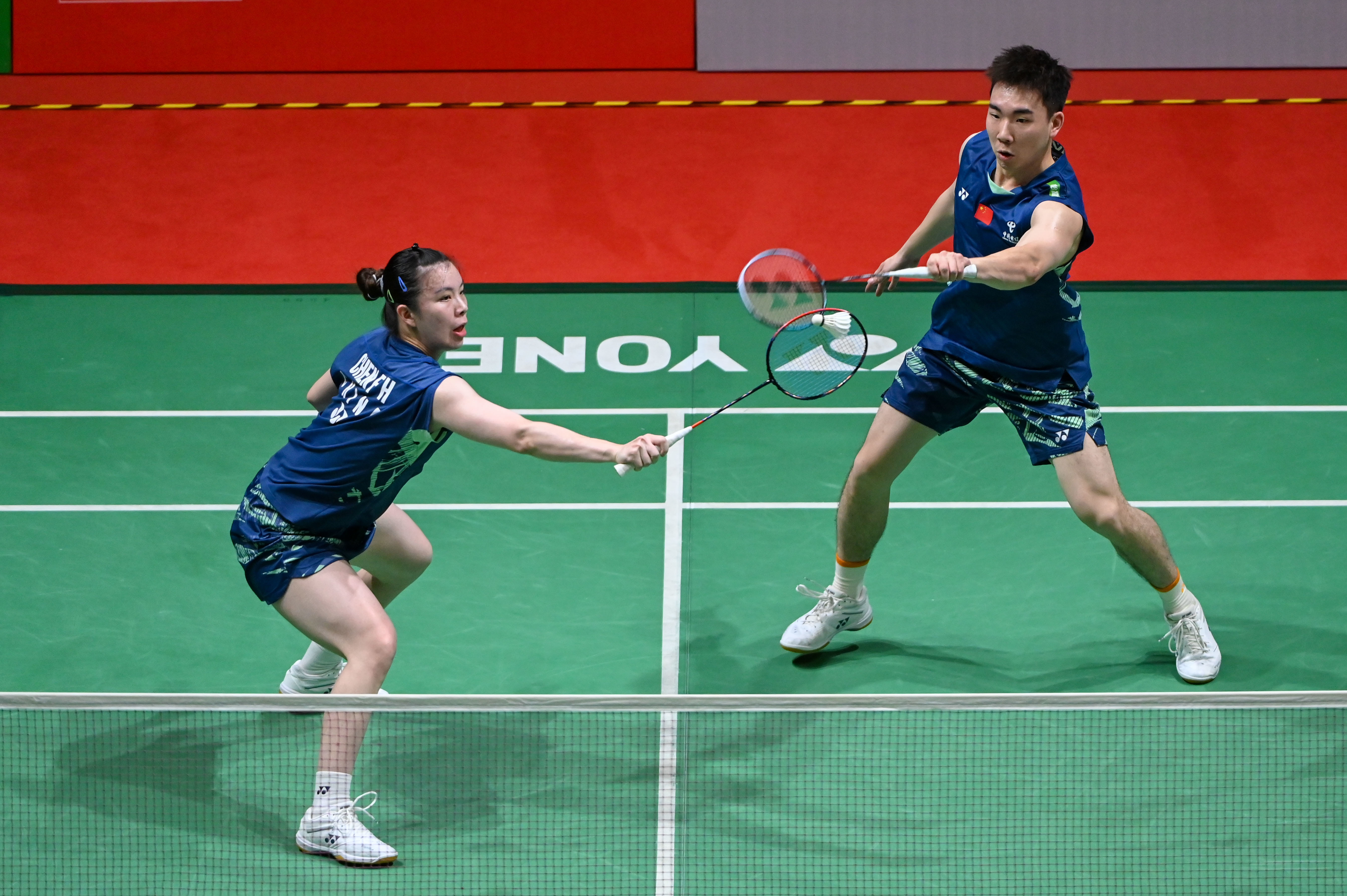 世界羽联总决赛：国羽两混双齐出线