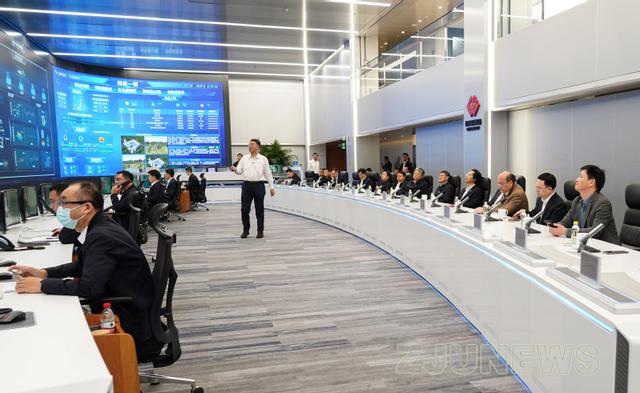 中国一汽与国家市场监督管理总局认证认可技术研究中心签署战略合作协议