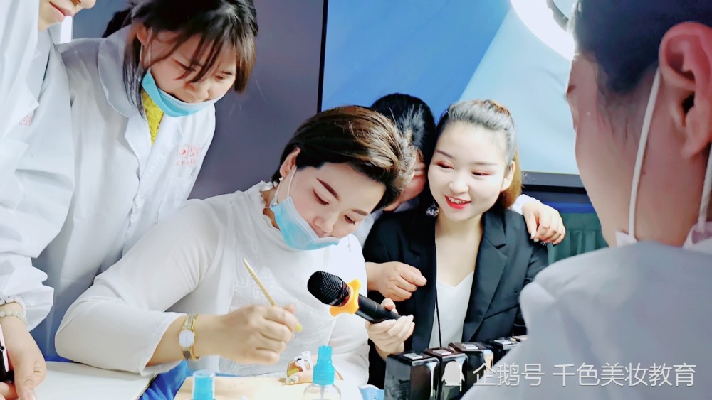 奥克股份：聚乙二醇产品有化妆美妆行业的客户