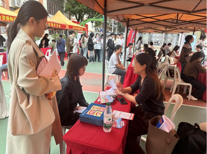 人保财险政银保 ,人保伴您前行_2026红枣项目可行性：从“地方扶持”到“国家战略”的跃迁