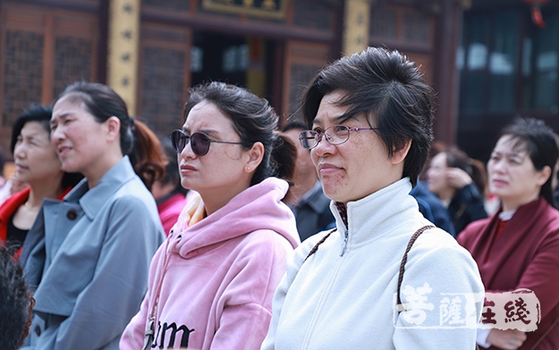 澄天伟业董事冯学裕个人名下持股减少10万股，涉及金额404.1万元