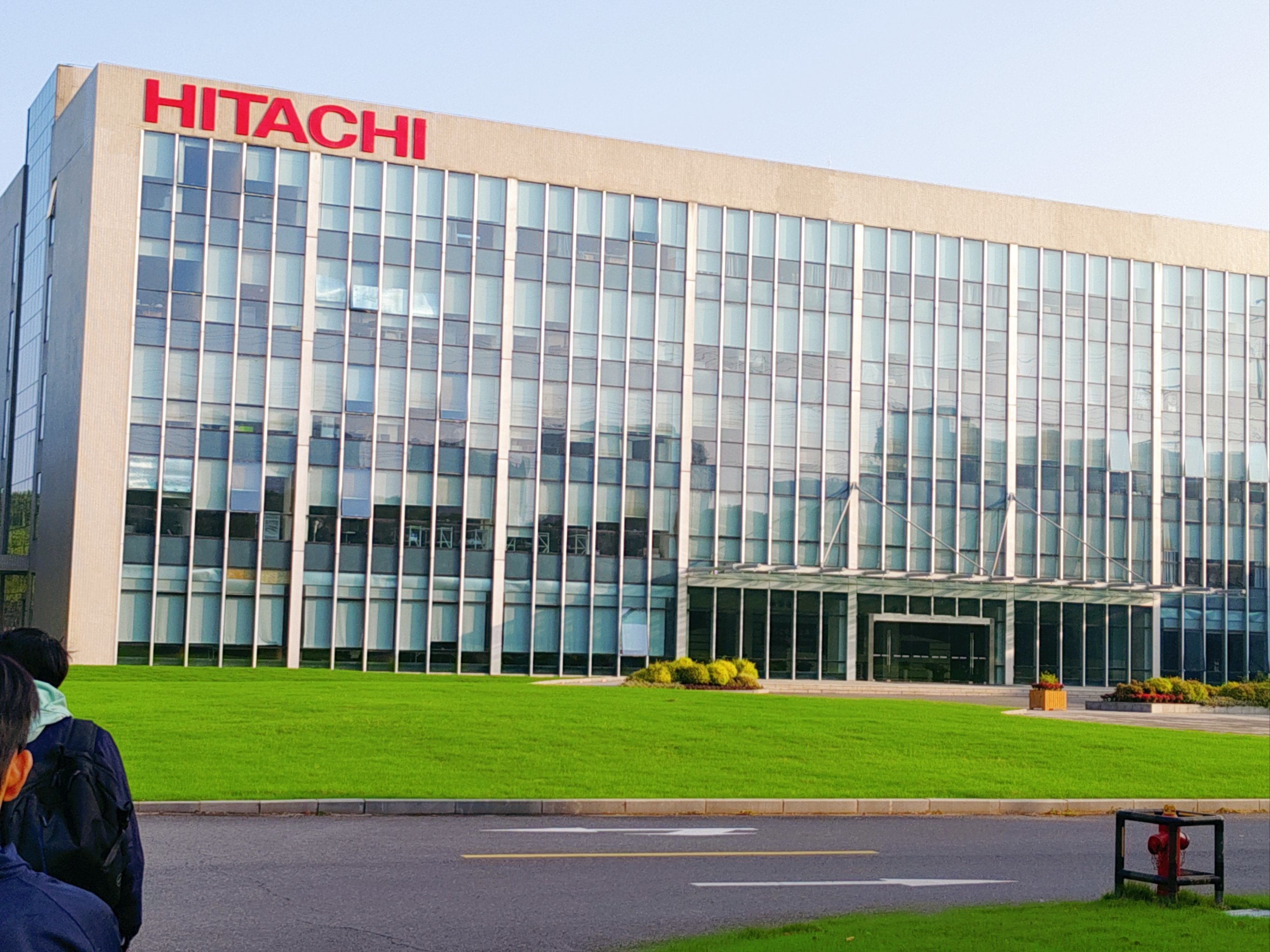 南大光电：子公司宁波南大光电ArF光刻胶的产能为50吨/年