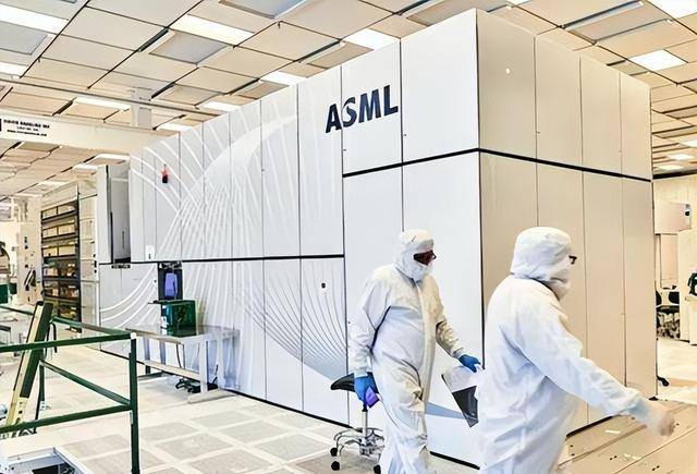 经纬早班车｜美国放宽英伟达H200芯片出口中国管制；日本破产企业数连续2年超1万家