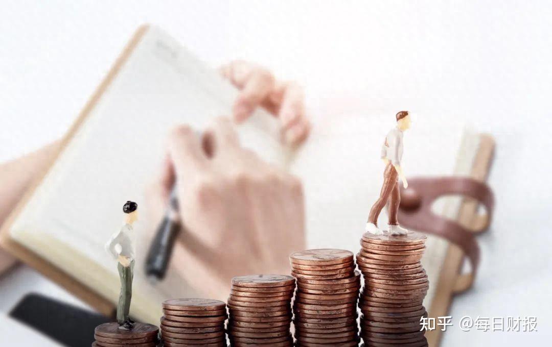 常熟银行高级管理人员陆鼎昌增持10万股，增持金额69.6万元