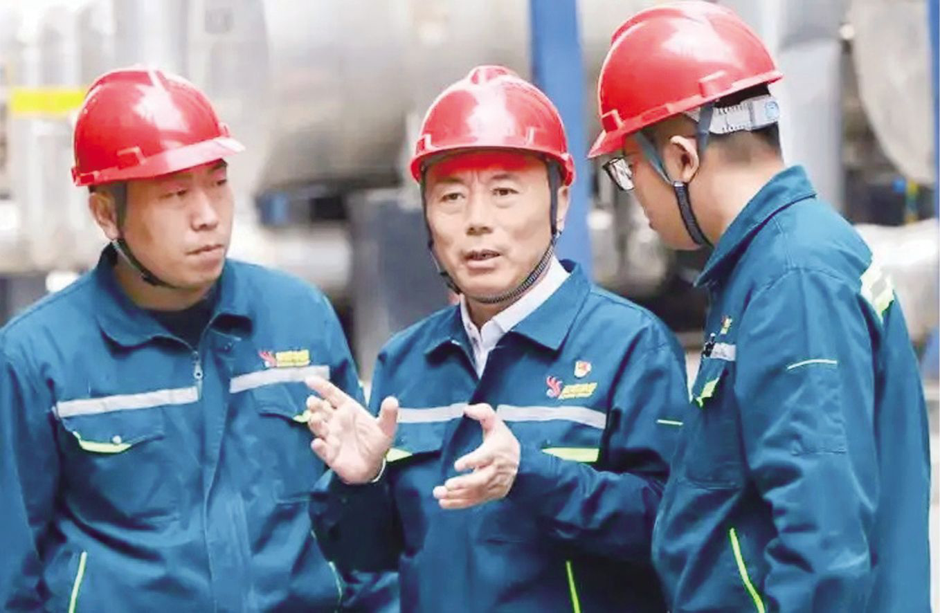 天能重工:1月19日高管赵波减持股份合计3万股