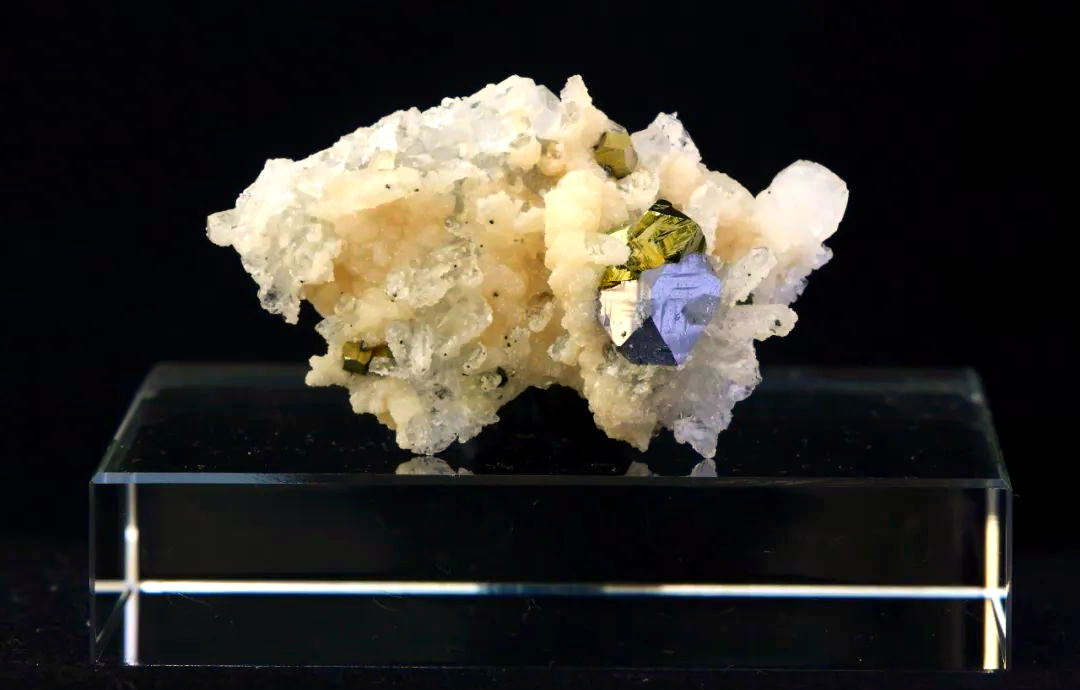 圣元环保：垃圾焚烧主业产生的炉渣中一般含有微量金、银、铜等金属附属产品