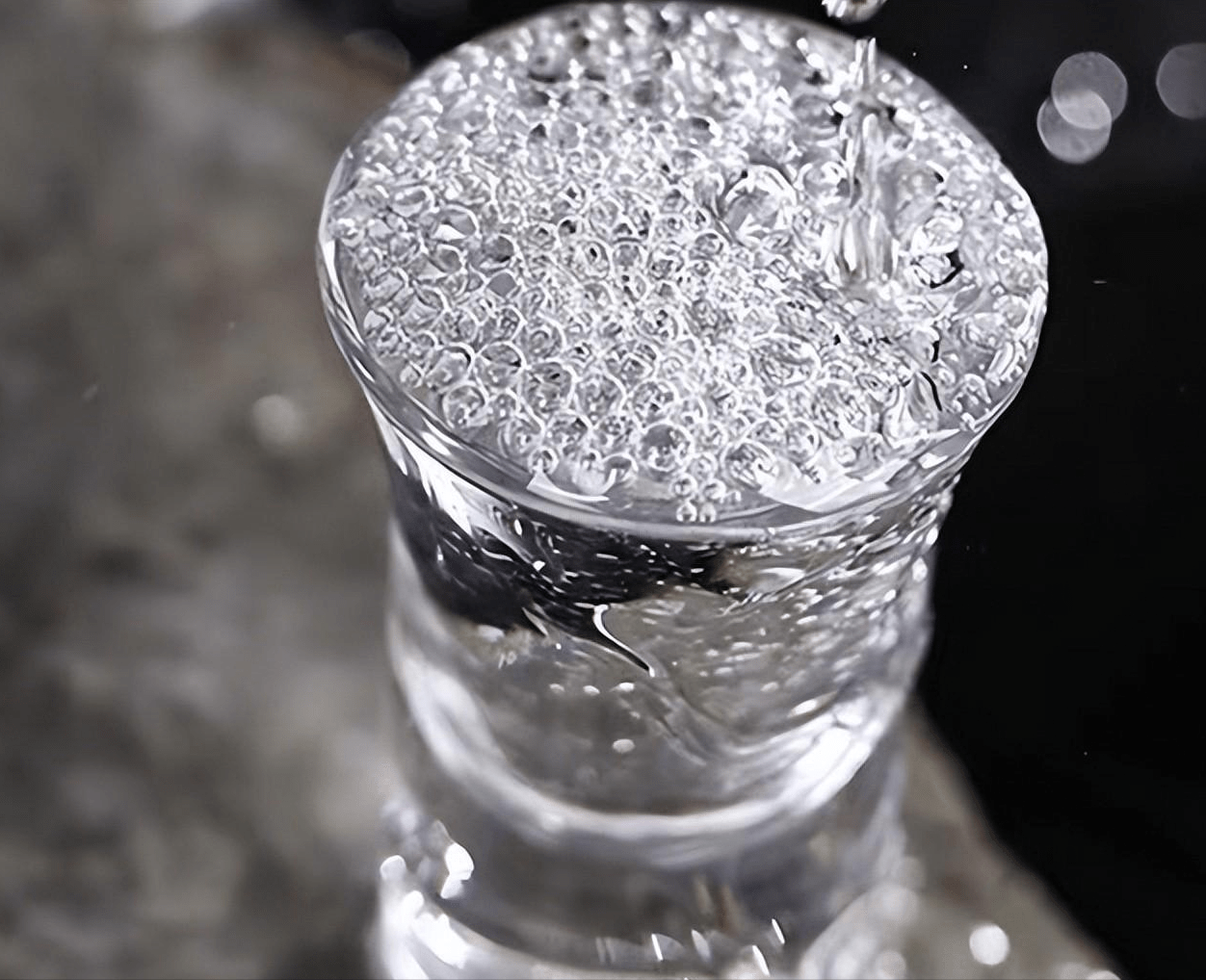 【财闻联播】飞天茅台，批发价涨至约1600元！泰国新出黄金交易限制措施